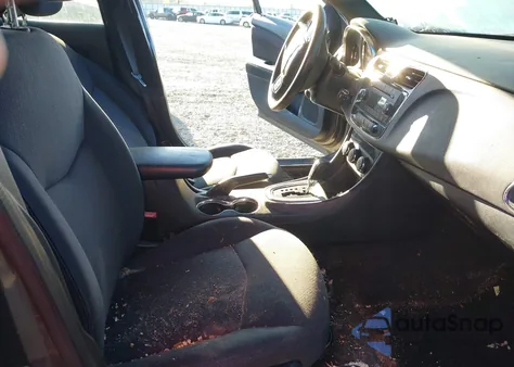 2013 Chrysler 200 Lx z USA, uszkodzony, nr VIN 1C3CCBAG0DN729186